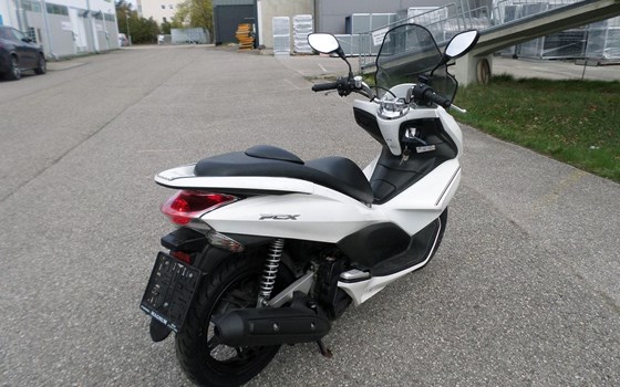 Gebrauchtmotorrad Honda PCX125 - Bild 3