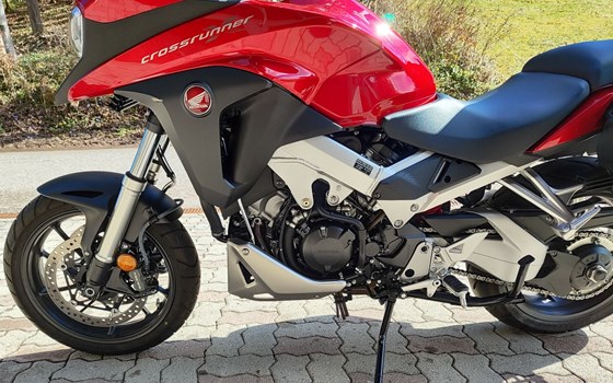 Gebrauchtmotorrad Honda VFR800X Crossrunner - Bild 17