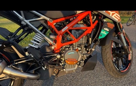 Gebrauchtmotorrad KTM 125 Duke - Bild 3