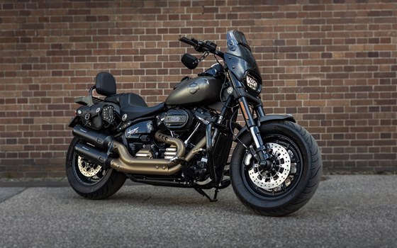 Gebrauchtmotorrad Harley-Davidson Softail Fat Bob 114 FXFBS - Bild 1