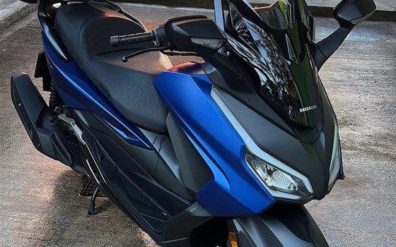 Gebrauchtmotorrad Honda Forza 125 - Bild 3