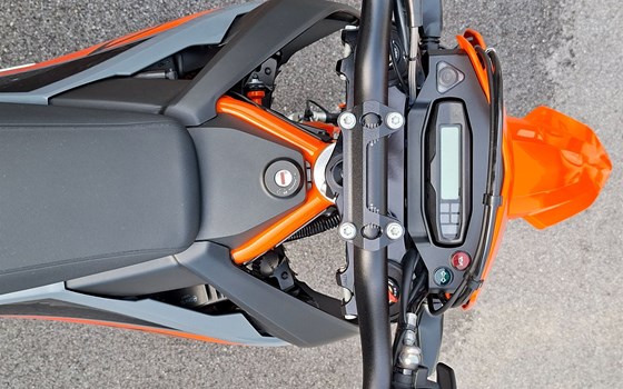 Gebrauchtmotorrad KTM 690 SMC R - Bild 11