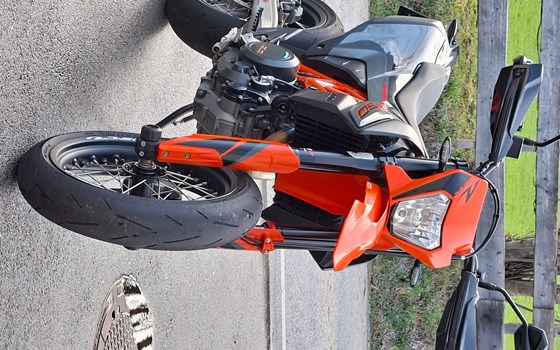 Gebrauchtmotorrad KTM 690 SMC R - Bild 8