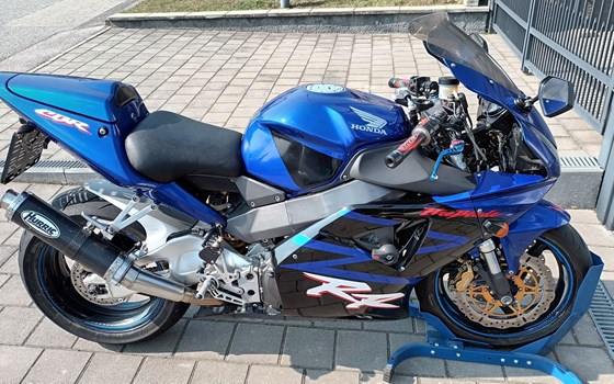 Gebrauchtmotorrad Honda CBR 900 RR Fireblade - Bild 1