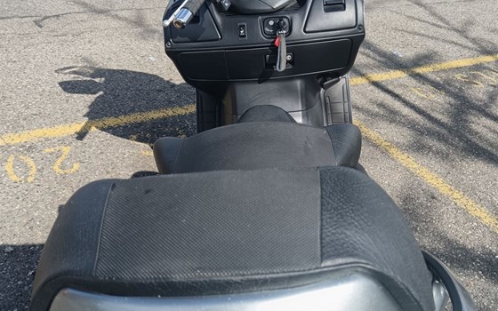 Motorrad Occasion Suzuki Burgman 650 Executive - Bild 7