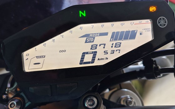 Gebrauchtmotorrad Yamaha MT-09 - Bild 3