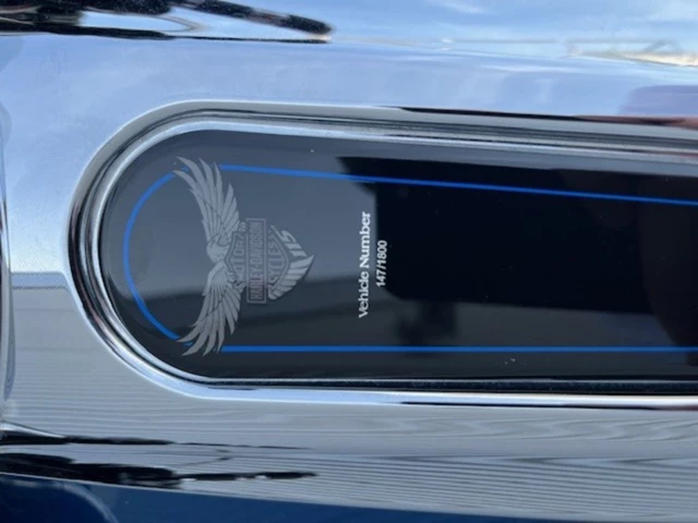 Harley-Davidson Street Glide FLHX (blau) - Bild 12