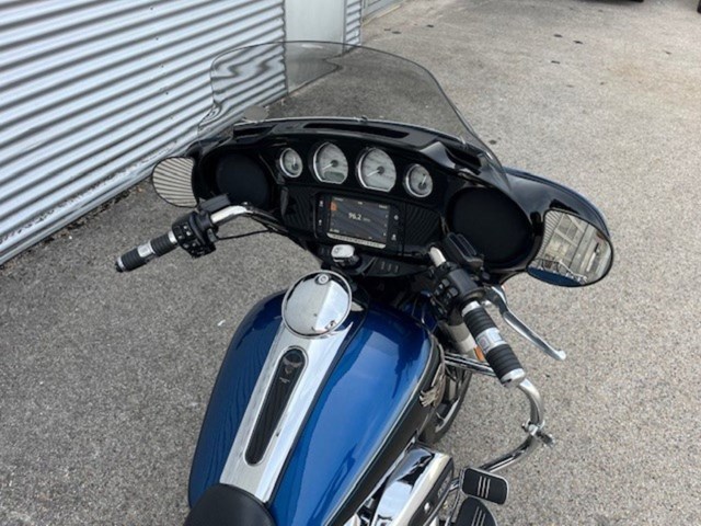 Harley-Davidson Street Glide FLHX (blau) - Bild 6