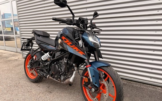 Gebrauchtmotorrad KTM 125 Duke - Bild 2