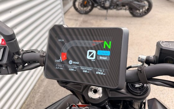 Gebrauchtmotorrad KTM 125 Duke - Bild 4