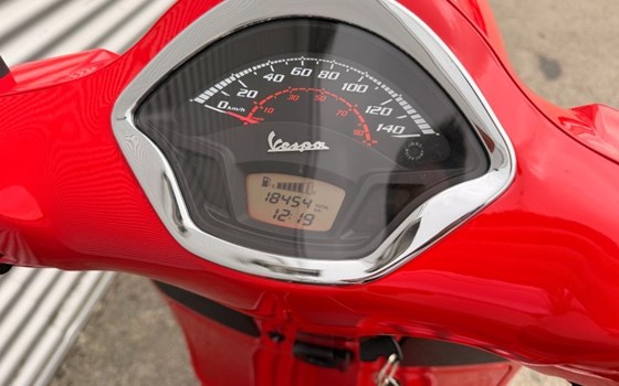 Gebrauchtmotorrad Piaggio Beverly 300 i.e.S - Bild 4