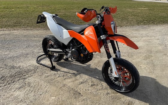 Gebrauchtmotorrad KTM 690 SMC - Bild 2
