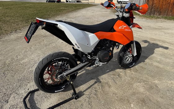 Gebrauchtmotorrad KTM 690 SMC - Bild 3