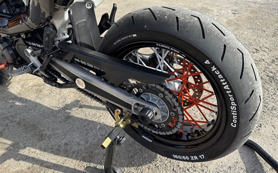 Gebrauchtmotorrad KTM 690 SMC - Bild 8