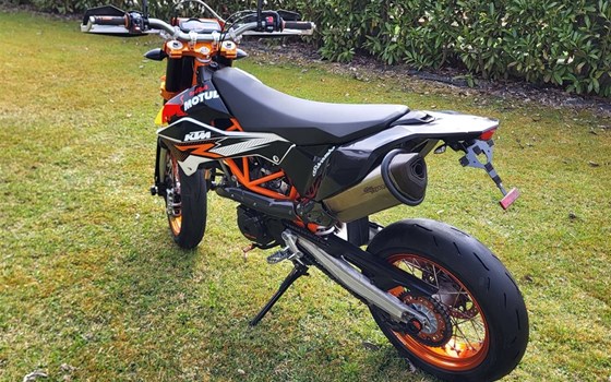 Gebrauchtmotorrad KTM 690 SMC R - Bild 3
