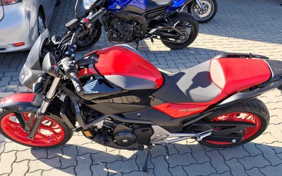 Gebrauchtmotorrad Honda NC700S DCT - Bild 2