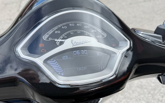 Gebrauchtmotorrad Vespa Primavera 125 - Bild 5