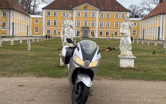 Gebrauchtmotorrad Triumph Sprint GT - Bild 3