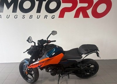 GEBRAUCHTFAHRZEUG KTM 125 Duke