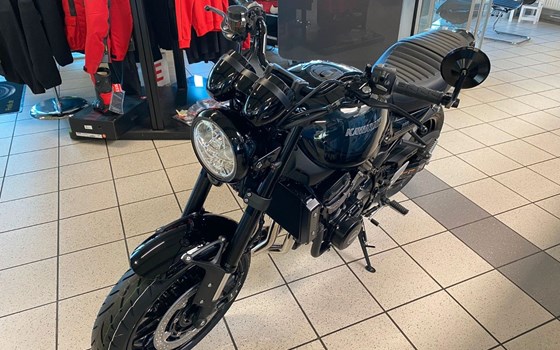 Neufahrzeug Kawasaki Z900 RS Black Ball Edition - Bild 5