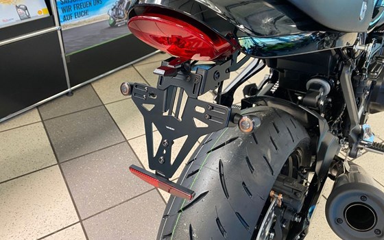 Neufahrzeug Kawasaki Z900 RS Black Ball Edition - Bild 9