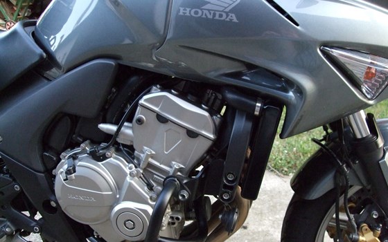 Gebrauchtmotorrad Honda CBF 600 S - Bild 4