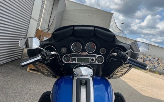 Gebrauchtmotorrad Harley-Davidson Electra Glide Classic FLHTC - Bild 12