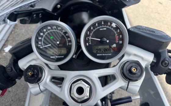 Gebrauchtmotorrad BMW R nineT Racer - Bild 4
