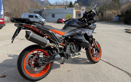 Gebrauchtmotorrad KTM 890 SMT - Bild 3