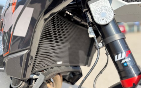 Gebrauchtmotorrad KTM 890 SMT - Bild 5