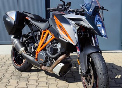 GEBRAUCHTFAHRZEUG KTM 1290 Super Duke GT