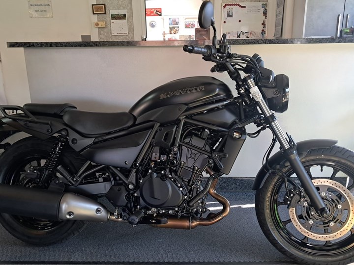 Kawasaki Eliminator 500