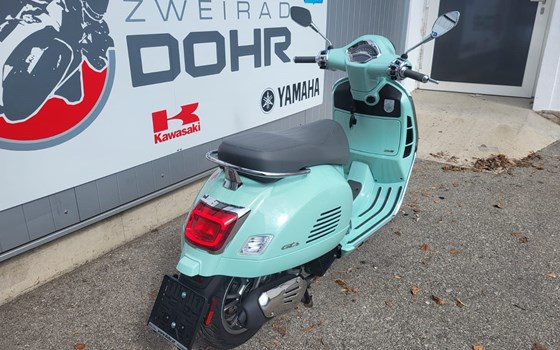 Gebrauchtmotorrad Vespa GTS 125 - Bild 3