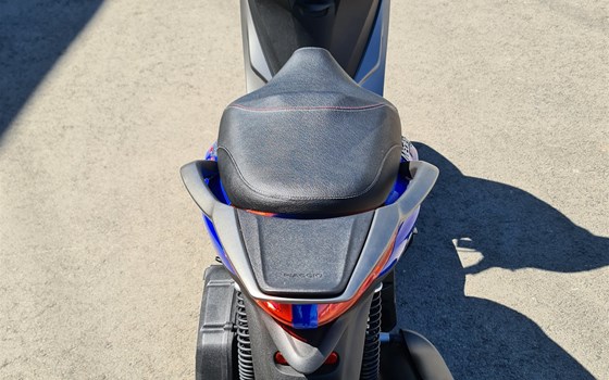 Gebrauchtmotorrad Piaggio Medley 150 - Bild 3