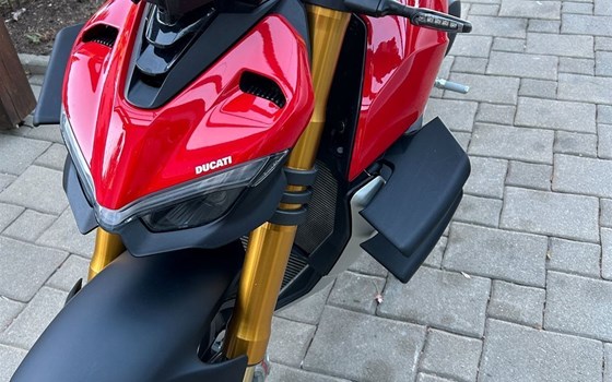 Gebrauchtmotorrad Ducati Streetfighter V4 S - Bild 13