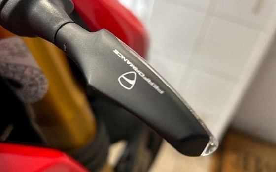 Gebrauchtmotorrad Ducati Streetfighter V4 S - Bild 7