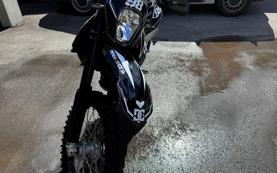 Gebrauchtmotorrad KTM 690 Enduro R - Bild 2