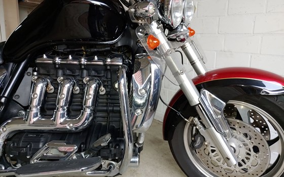 Gebrauchtmotorrad Triumph Rocket III Classic - Bild 7