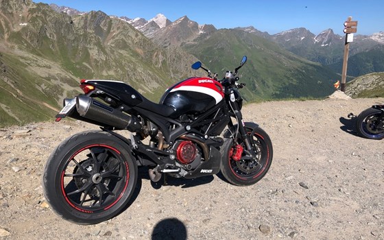 Gebrauchtmotorrad Ducati Monster 1100 S - Bild 1