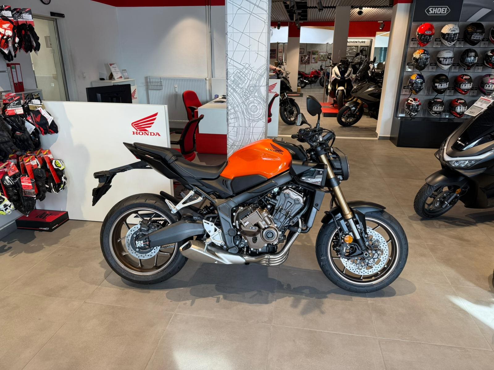 Honda CB650R E-Clutch