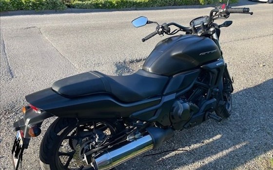 Gebrauchtmotorrad Honda CTX 700 N - Bild 2