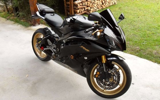 Gebrauchtmotorrad Yamaha YZF-R6 - Bild 1