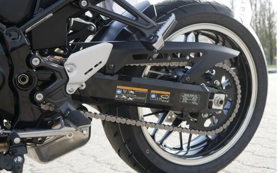 Neufahrzeug Kawasaki Z900 RS - Bild 13