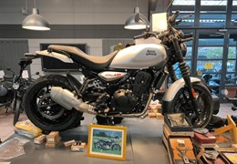 Neumotorrad Royal Enfield Guerrilla 450