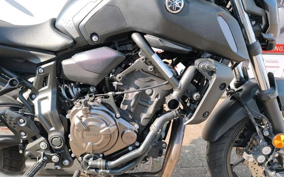Gebrauchtmotorrad Yamaha MT-07 - Bild 4