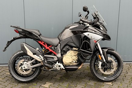 Ducati Multistrada V4 S
