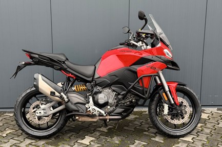 Ducati Multistrada V2 S