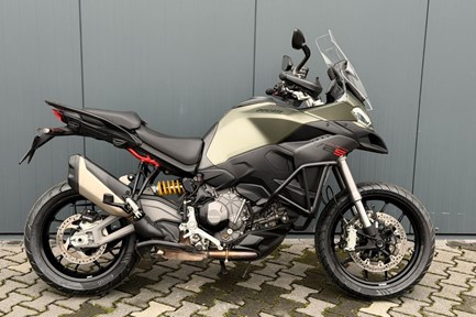 Ducati Multistrada V2 S