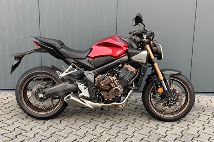 Honda CB650R E-Clutch