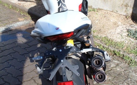 Gebrauchtmotorrad Ducati Monster 821 - Bild 2